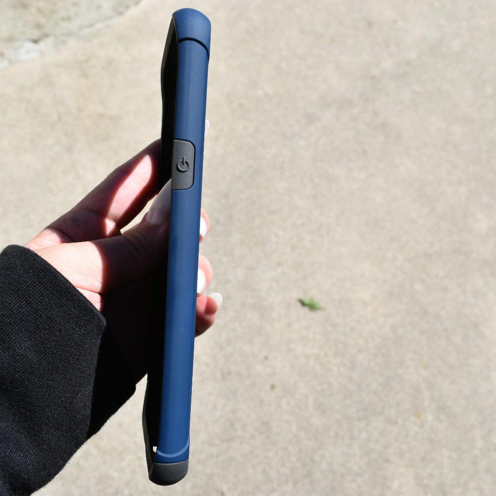 Phone case - Picture 3 of 7